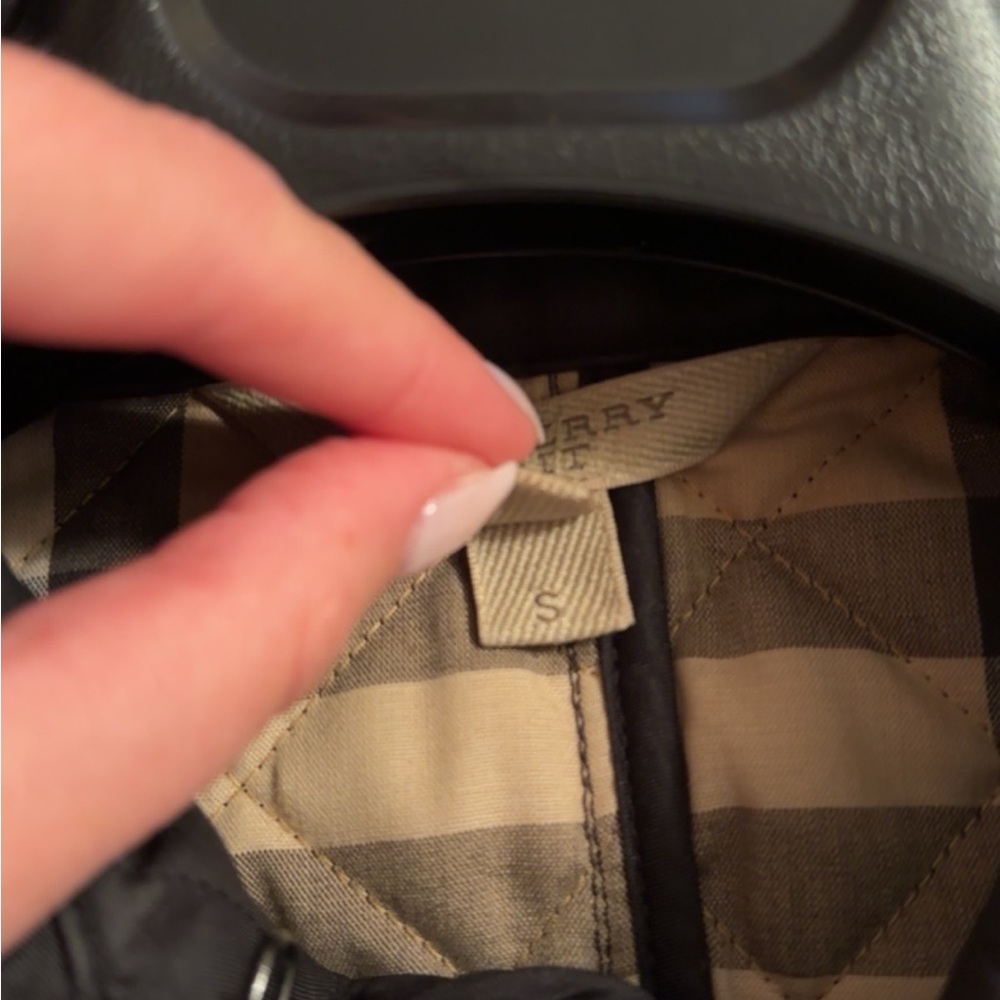 Burberry jacket - Picture 2 of 4
